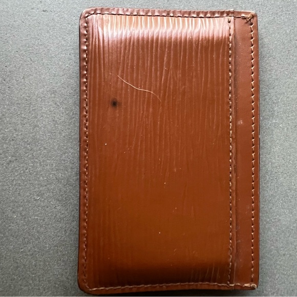Louis Vuitton epi leather card holder. - Picture 3 of 4